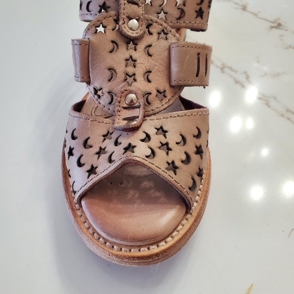 NEW - FREEBIRD by Steven Moonstar BLUSH -Women's Tan Leather Sandals, With A Box - Picture 5 of 11